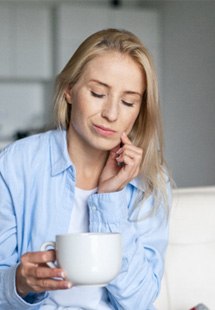 Woman with toothache