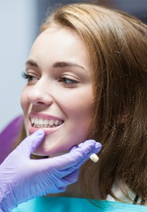 patient visiting cosmetic dentist