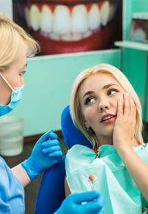 patient visiting emergency dentist